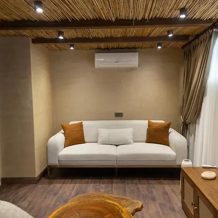 Asha Alacati * Чешме