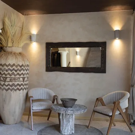 Готель Asha Alacati *