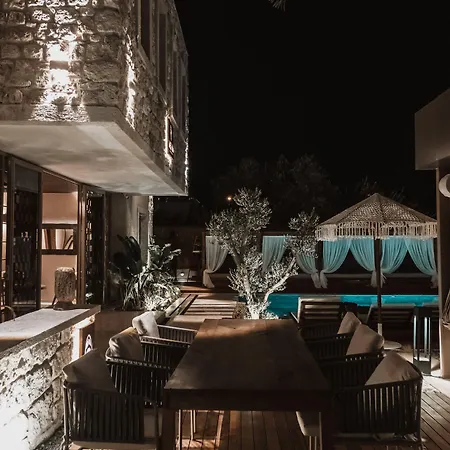 Готель Asha Alacati *