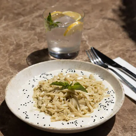 Готель Asha Alacati Чешме