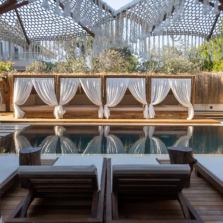 Asha Alacati Ξενοδοχείο *